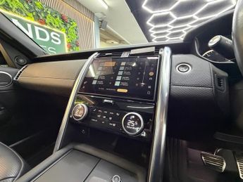 Land Rover Discovery R-DYNAMIC HSE [2X SERVICES, EXTENDED LAND ROVER WARRANTY & HUGE 