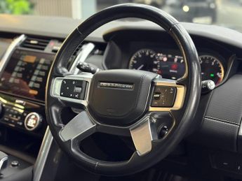 Land Rover Discovery R-DYNAMIC HSE [2X SERVICES, EXTENDED LAND ROVER WARRANTY & HUGE 