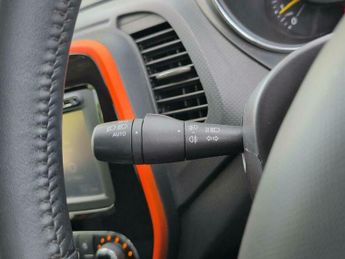 Renault Captur 1.5 dCi Dynamique S MediaNav EDC Euro 5 5dr