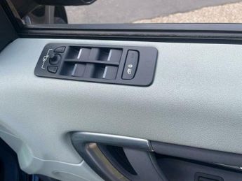 Land Rover Discovery Sport 2.0 Si4 SE Tech SUV 5dr Petrol Auto 4WD Euro 6 (s/s) (240 ps)