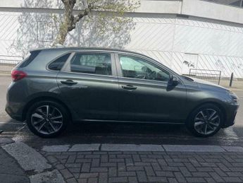 Hyundai I30 1.6 CRDi MHEV Premium DCT Euro 6 (s/s) 5dr