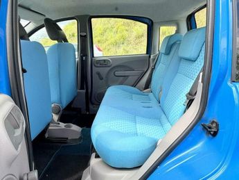 Fiat Panda 1.2 Dynamic Hatchback 5dr Petrol Dualogic (127 g/km, 60 bhp)