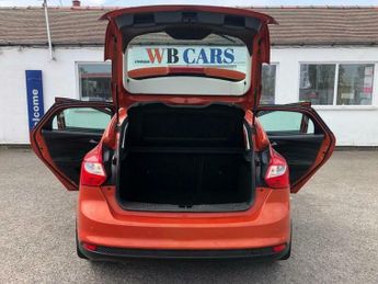 Ford Focus 1.6 Zetec Euro 5 5dr