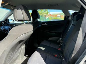 Hyundai Tucson 1.7 CRDi Blue Drive SE DCT Euro 6 (s/s) 5dr
