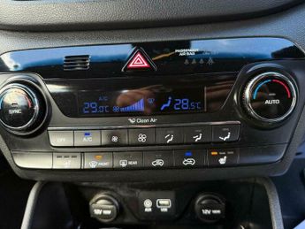 Hyundai Tucson 1.7 CRDi Blue Drive SE DCT Euro 6 (s/s) 5dr