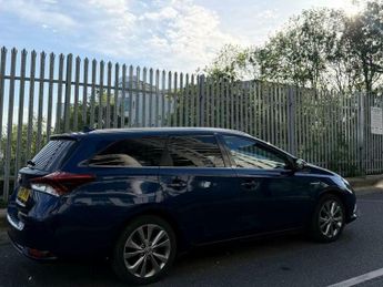 Toyota Auris 1.8 VVT-h Excel Touring Sports CVT Euro 6 (s/s) 5dr