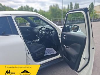 Nissan Juke 1.6 N-Connecta SUV 5dr Petrol XTRON Euro 6 (117 ps)
