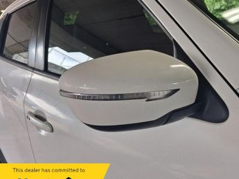 Nissan Juke 1.6 N-Connecta SUV 5dr Petrol XTRON Euro 6 (117 ps)