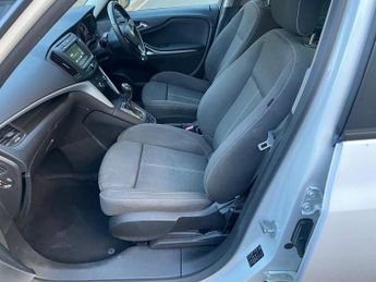 Vauxhall Zafira 1.4i Turbo SRi MPV 5dr Petrol Auto Euro 6 (140 ps)