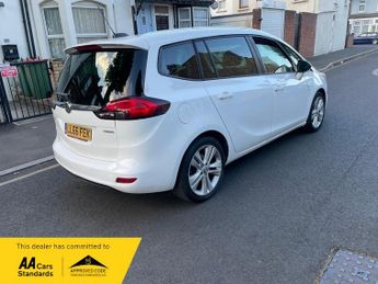 Vauxhall Zafira 1.4i Turbo SRi MPV 5dr Petrol Auto Euro 6 (140 ps)