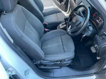 Vauxhall Zafira 1.4i Turbo SRi MPV 5dr Petrol Auto Euro 6 (140 ps)