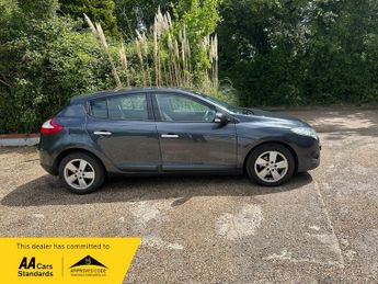 Renault Megane DYNAMIQUE TOMTOM VVT