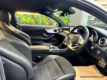 Mercedes C Class C 200 AMG LINE PREMIUM [6X MERCEDES SERVICES, SAT NAV, LEATHER &