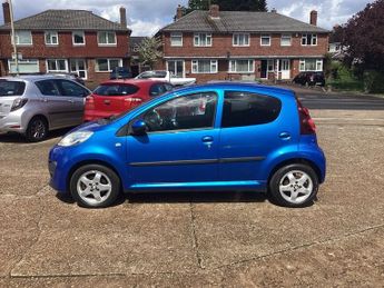 Peugeot 107 1.0 12V Allure Hatchback 5dr Petrol 2 Tronic Euro 5 (68 ps)