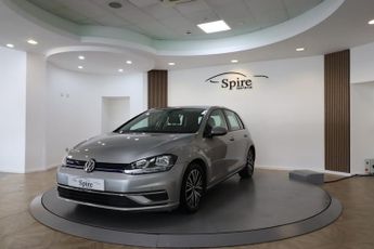 Volkswagen Golf SE NAVIGATION TSI EVO DSG