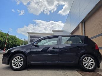 Volkswagen Golf MATCH FSI 115