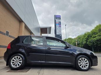 Volkswagen Golf MATCH FSI 115