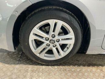 Toyota Corolla 1.8 VVT-h Icon Tech CVT Euro 6 (s/s) 5dr