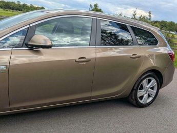 Vauxhall Astra 1.6 16V SRi Sports Tourer Auto Euro 5 5dr