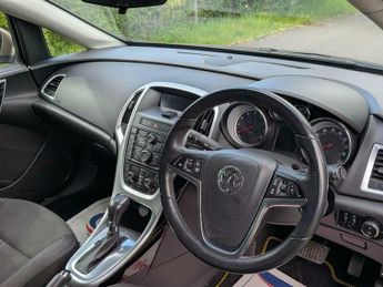 Vauxhall Astra 1.6 16V SRi Sports Tourer Auto Euro 5 5dr