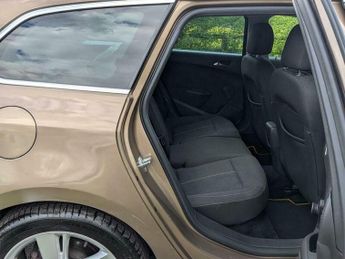 Vauxhall Astra 1.6 16V SRi Sports Tourer Auto Euro 5 5dr