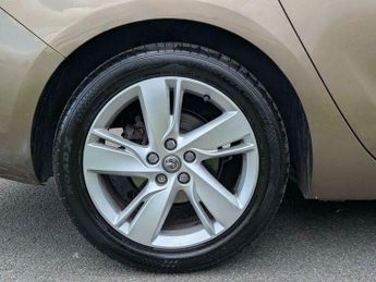 Vauxhall Astra 1.6 16V SRi Sports Tourer Auto Euro 5 5dr