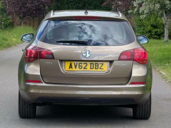 Vauxhall Astra 1.6 16V SRi Sports Tourer Auto Euro 5 5dr