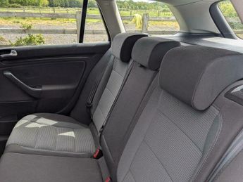 Volkswagen Golf 1.6 TDI SE DSG Euro 5 5dr
