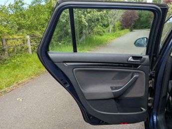 Volkswagen Golf 1.6 TDI SE DSG Euro 5 5dr