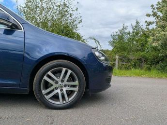 Volkswagen Golf 1.6 TDI SE DSG Euro 5 5dr