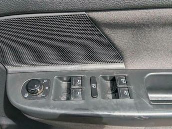 Volkswagen Golf 1.6 TDI SE DSG Euro 5 5dr