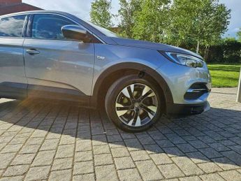 Vauxhall Grandland X 1.6 Turbo D BlueInjection Sport Nav Auto Euro 6 (s/s) 5dr