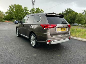 Mitsubishi Outlander 2.4h TwinMotor 13.8kWh 4h CVT 4WD Euro 6 (s/s) 5dr