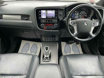 Mitsubishi Outlander 2.4h TwinMotor 13.8kWh 4h CVT 4WD Euro 6 (s/s) 5dr