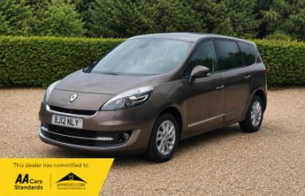 Renault Scenic GRAND DYNAMIQUE TOMTOM DCI EDC