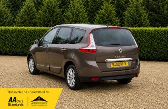 Renault Scenic GRAND DYNAMIQUE TOMTOM DCI EDC