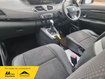 Renault Scenic GRAND DYNAMIQUE TOMTOM DCI EDC