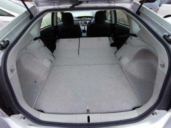 Toyota Prius 1.8 Hybrid VVT-h CVT 5dr 2 Keys PCO Ready