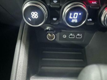Renault Clio 1.6 E-TECH evolution Auto Euro 6 (s/s) 5dr