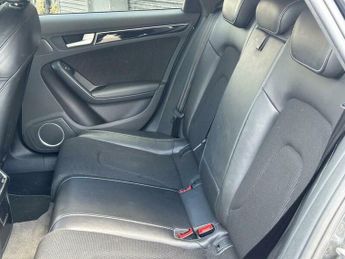 Audi A4 Avant 2.0 TDI Black Edition Multitronic Euro 5 (s/s) 5dr