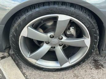 Audi A4 Avant 2.0 TDI Black Edition Multitronic Euro 5 (s/s) 5dr