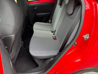 Toyota AYGO VVT-I X-PLAY X-SHIFT
