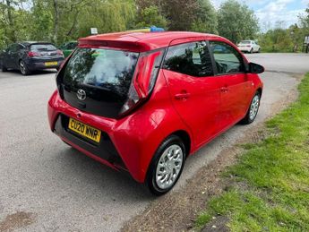 Toyota AYGO VVT-I X-PLAY X-SHIFT