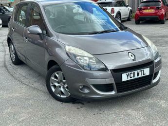 Renault Scenic 1.5 dCi Expression Euro 5 5dr