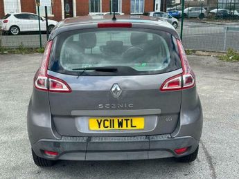 Renault Scenic 1.5 dCi Expression Euro 5 5dr