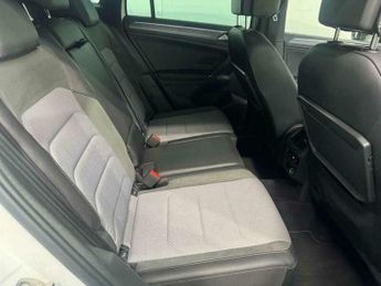 Volkswagen Tiguan 2.0 Tiguan R-Line TDI BlueMotion Technology Semi-Auto 5dr