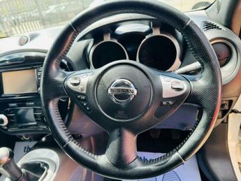 Nissan Juke 1.6 Acenta Premium Euro 5 (s/s) 5dr