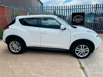 Nissan Juke 1.6 Acenta Premium Euro 5 (s/s) 5dr