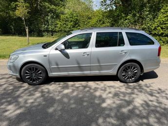 Skoda Octavia LAURIN AND KLEMENT TSI DSG !! AUTO - ULEZ COMPLIANT - FULL SERVI
