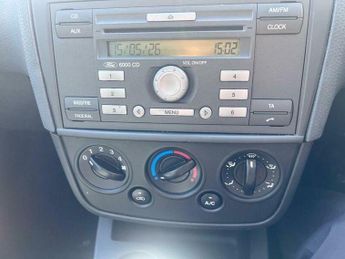Ford Fiesta 1.4 Ghia 5dr